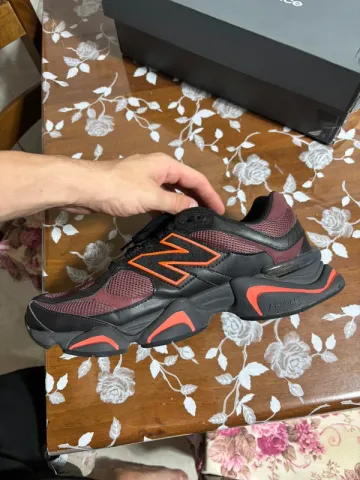 New Balance 9060 bike usato — immagine 2 di 4
