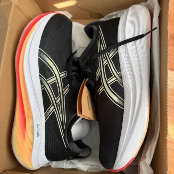 Used Asics Gel-Nimbus 27 bike — image 3 of 6