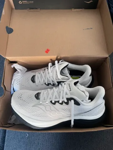 Used Saucony Ride 19 Running Shoes