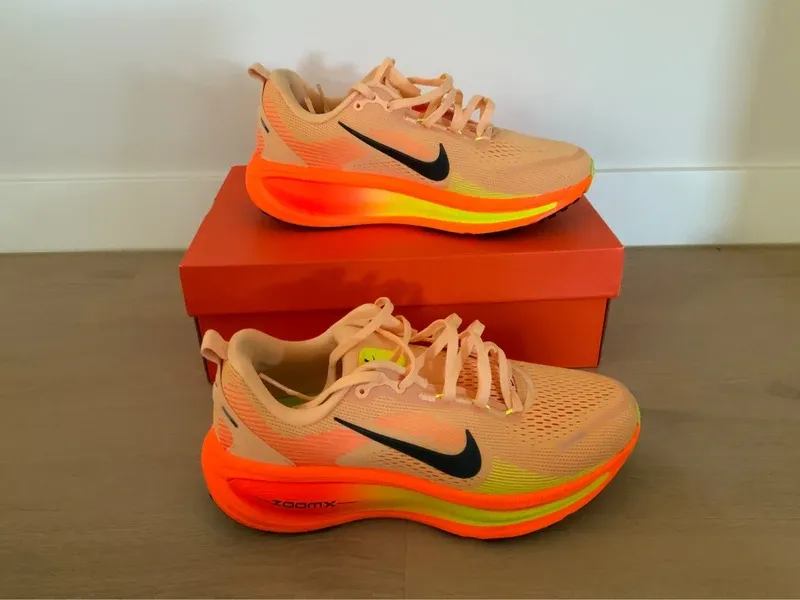 Used Orange Vomero 18 Running Shoes