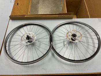 Used HED. HED Belgium 650B Gravel Wheelset bike