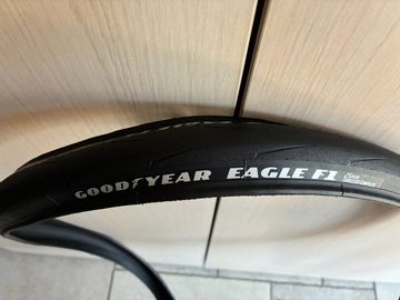 Goodyear Eagle F1 Goodyear Eagle Tyres & Tubes usato