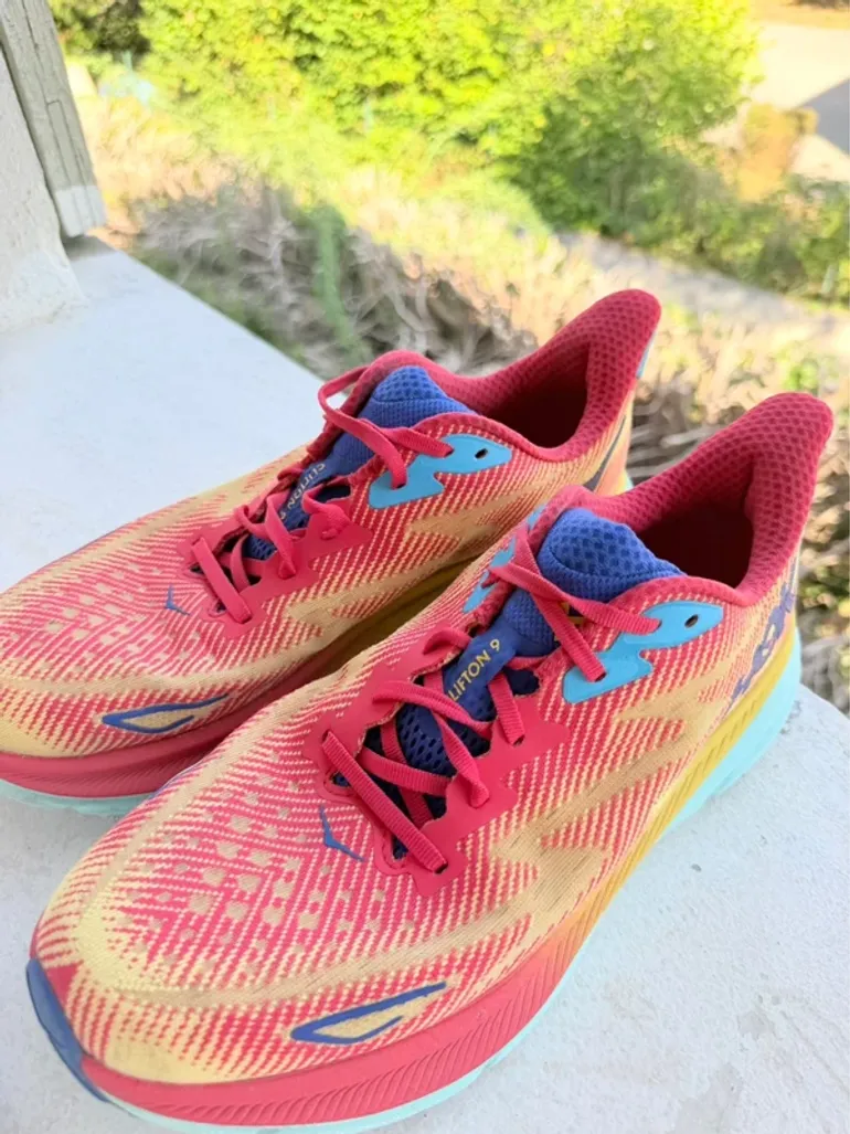 Hoka Clifton 9 bike usato — immagine 4 di 6