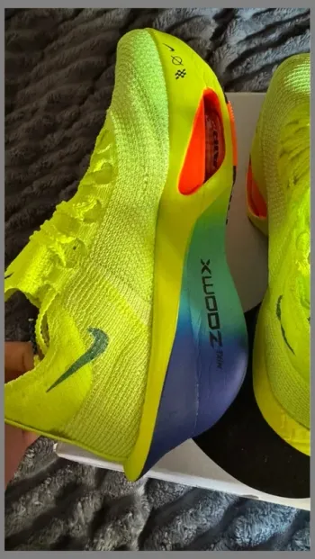 Gebrauchtes Nike ZoomX Vaporfly 3 bike — Bild 8 von 15