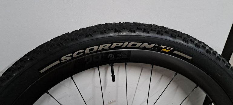 Gebrauchtes Syncros Silverton 1.0 Carbon Wheels 2021 bike — Bild 4 von 6