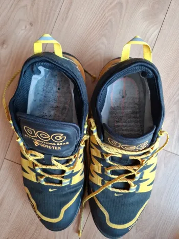 Used Nike ACG Gtx bike — image 4 of 7