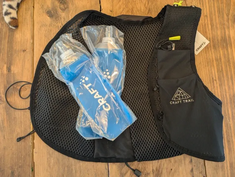 Used Lightweight PRO Hydration Vest bike — image 3 of 6