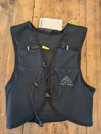 Used Lightweight PRO Hydration Vest bike — image 1 of 6