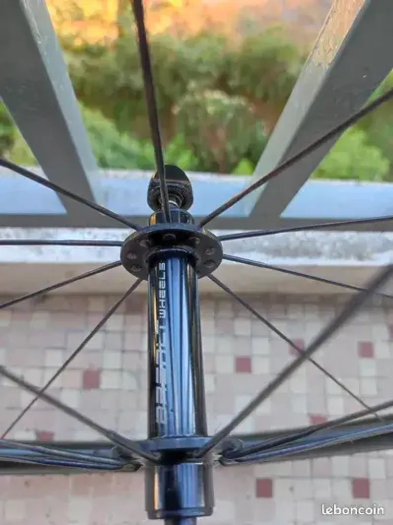 Basalt Wheels basalt bike d'occasion — image 3 sur 3