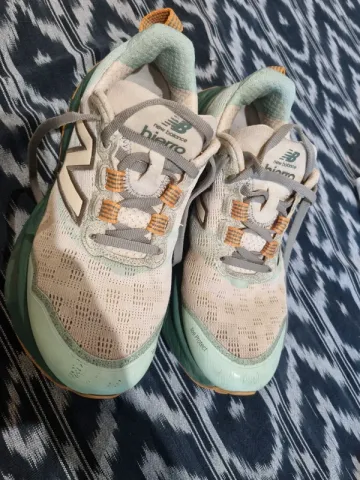 Tweedehands New Balance Hierro bike — afbeelding 1 van 4