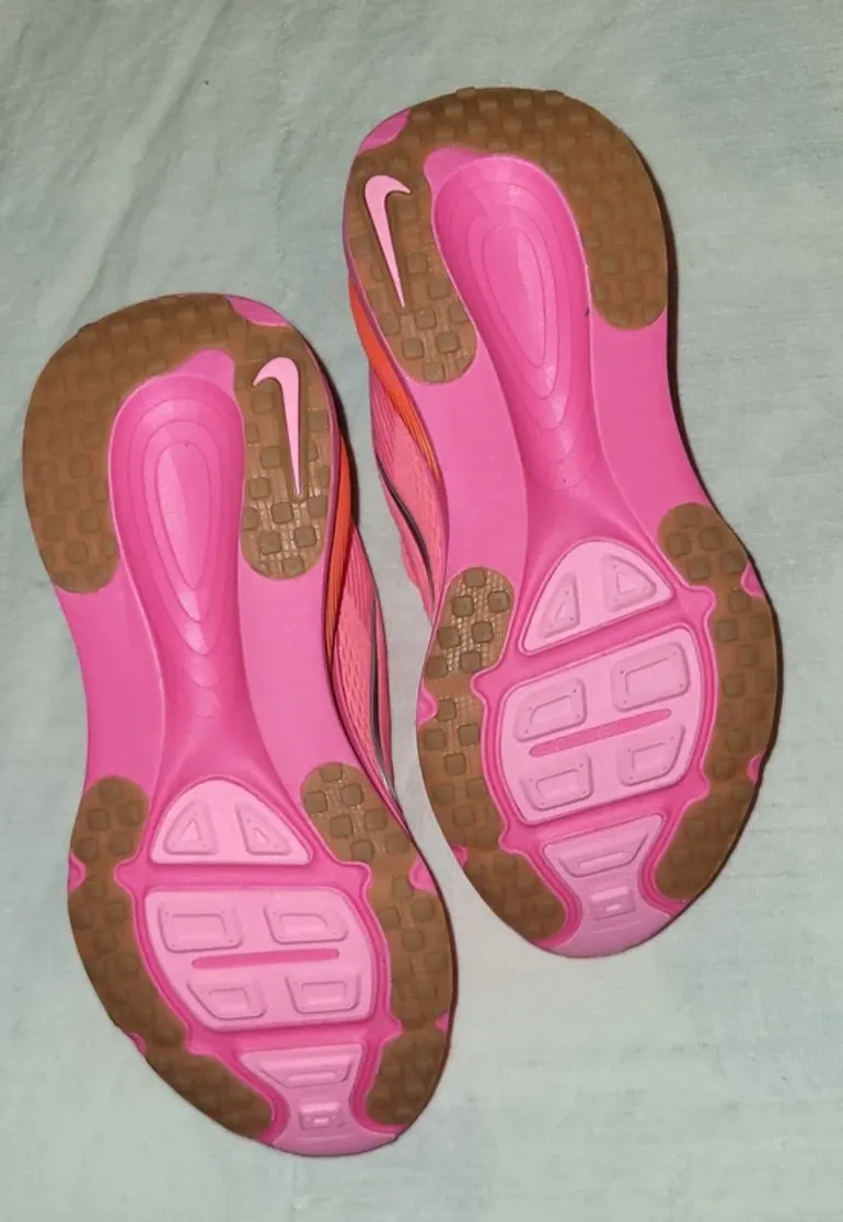 Tweedehands Nike Vomero 18 bike — afbeelding 3 van 5