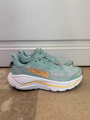Używany Orange Challenger 8 Running Shoes
