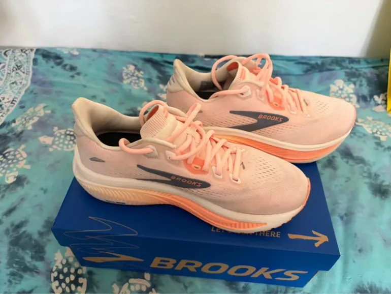 Used Brooks Ghost 18 bike — image 2 of 4