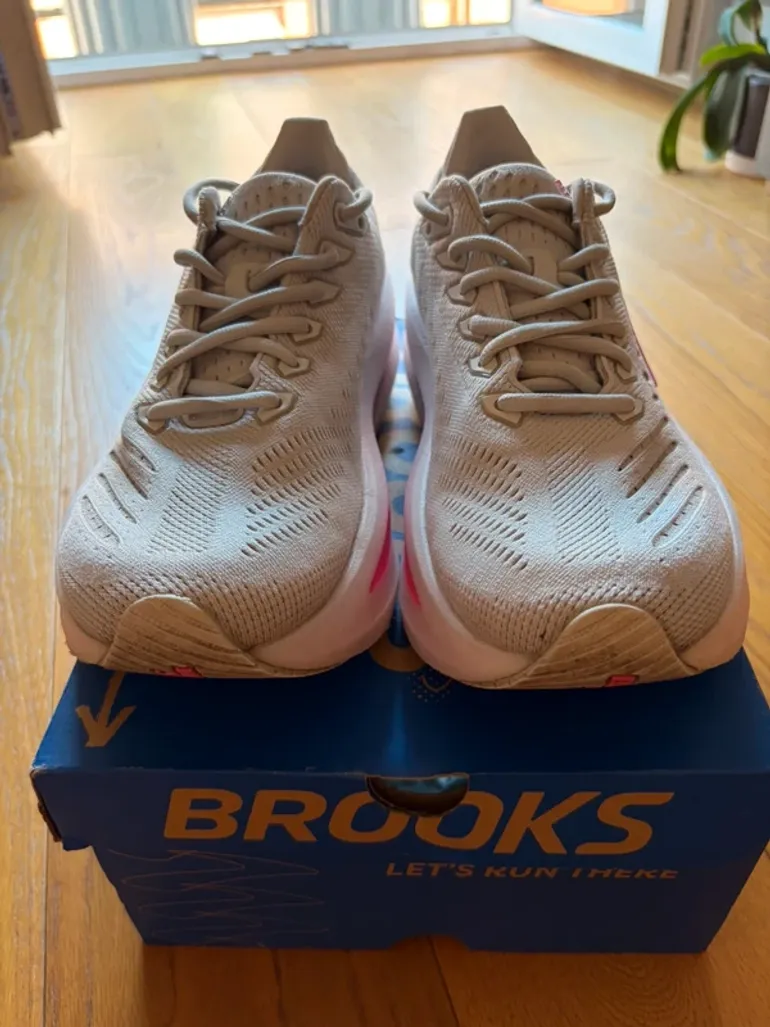 Used Brooks Glycerin Max bike — image 3 of 8