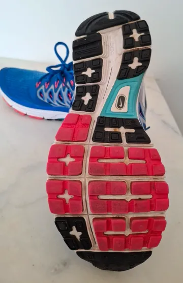 Použité Nike Air Zoom Vomero 9 bike — obrázek 4 z 7