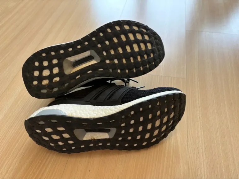 Used Adidas Ultra Boost bike — image 4 of 5