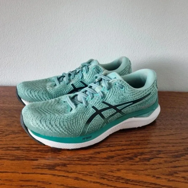 Tweedehands Asics Gel Cumulus 24 bike — afbeelding 2 van 7