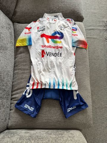 Käytetty roulemaillot Total Energies Cycling Kit 2026 Cycling Clothing