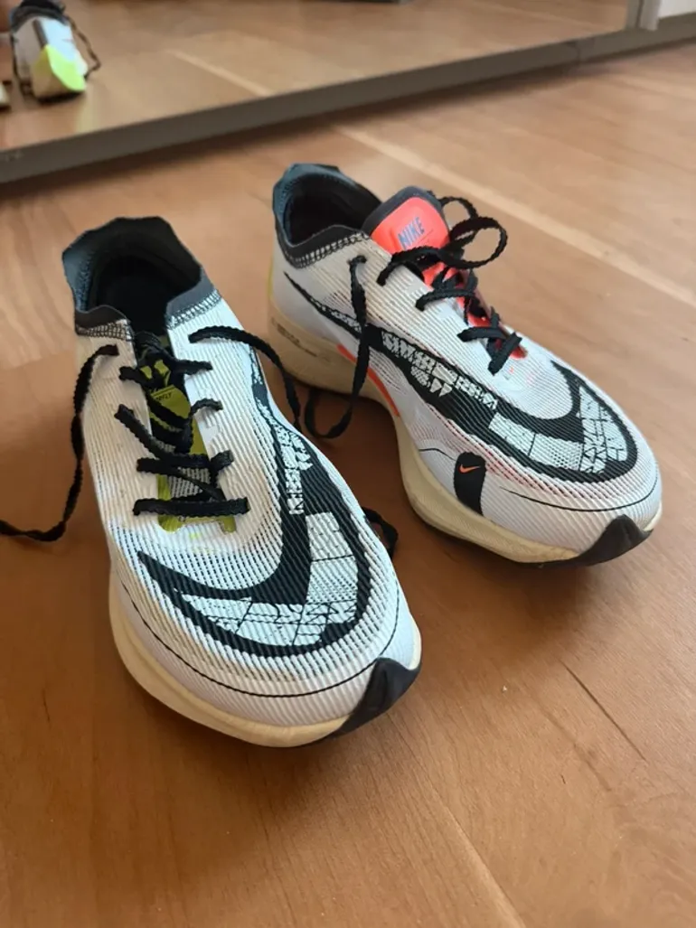 Used Ghost ZoomX Vaporfly Next% 2 bike — image 8 of 15