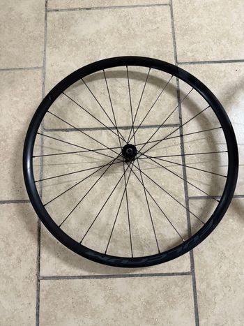 Used Fulcrum Racing 600 db 2025 bike — image 2 of 3