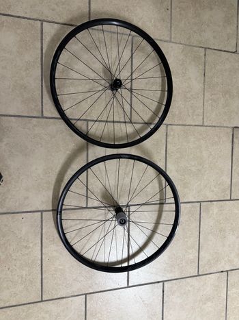 Used Fulcrum Racing 600 db 2025 bike — image 3 of 3