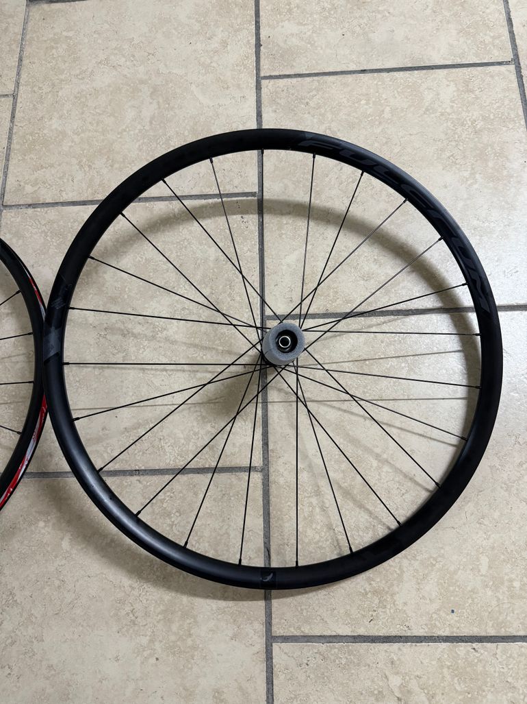 Used Fulcrum Racing 600 db 2025 bike — image 1 of 3