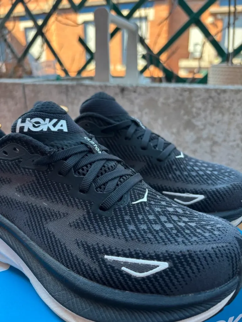 Used Hoka Clifton 9 bike — image 3 of 7