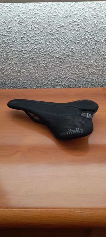 Brugt Selle Italia Sillin 2026 Saddles & Seatposts