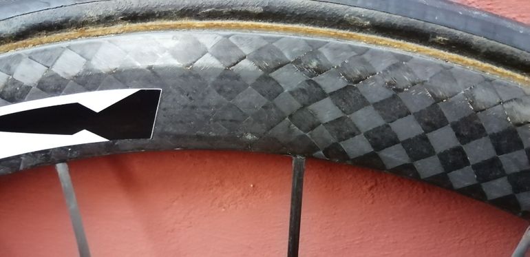 Mavic Cosmic Carbon Ultimate 2013 bike usato — immagine 3 di 6