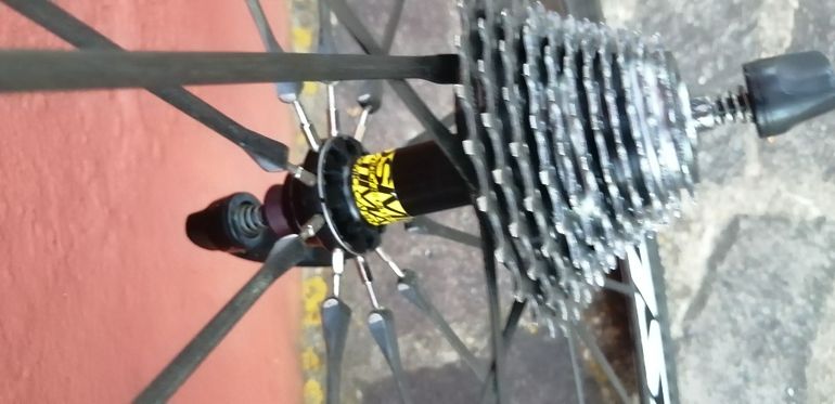 Mavic Cosmic Carbon Ultimate 2013 bike usato — immagine 4 di 6