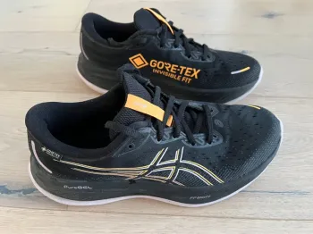Brugt Asics Gel Cumulus 26 Gore-Tex bike — billede 1 af 6