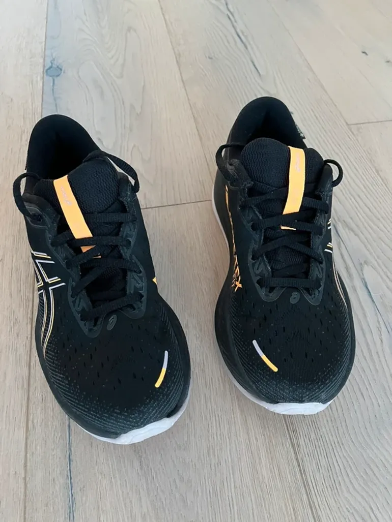Brugt Asics Gel Cumulus 26 Gore-Tex bike — billede 2 af 6