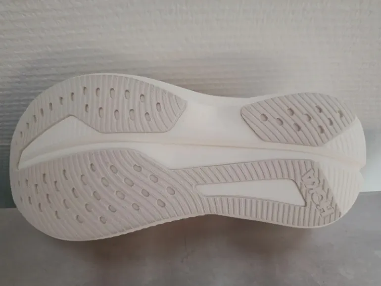 Used Hoka Mach 6 bike — image 2 of 2