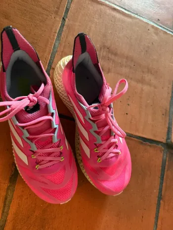 Used Adidas 4dfwd bike — image 3 of 3