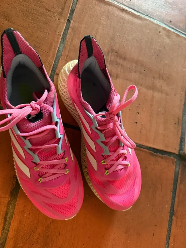Used Adidas 4dfwd bike — image 3 of 3