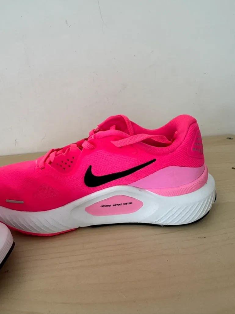 Použité Nike Structure bike — obrázek 9 z 12