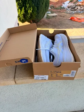 Used Asics Gel-Cumulus 27 bike — image 1 of 10