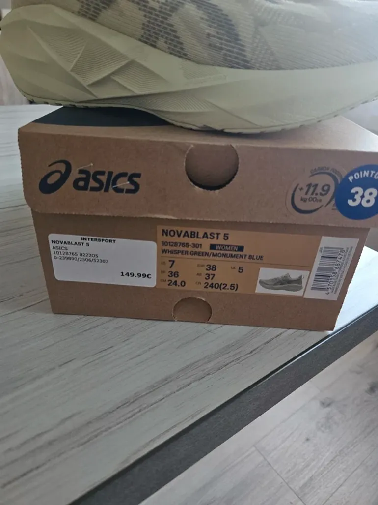 Asics Novablast 5 bike usato — immagine 7 di 7