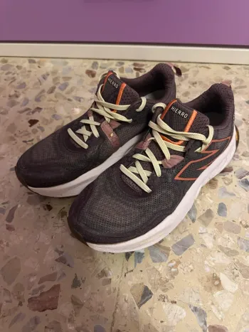 Gebrauchtes New Balance Fresh Foam X Hierro v8 bike — Bild 1 von 9