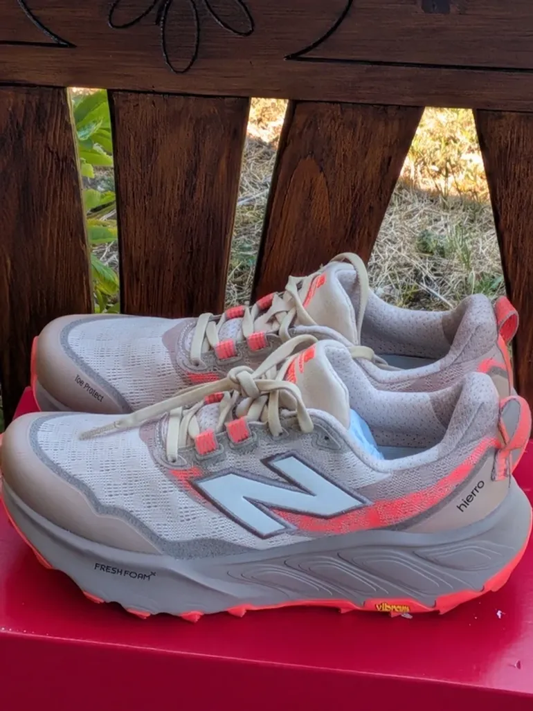 Used New Balance Hero bike — image 3 of 9