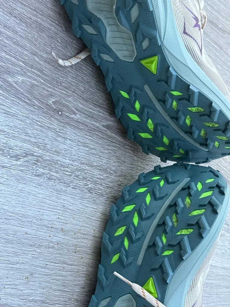 Used Asics Trabuco 14 bike — image 6 of 7