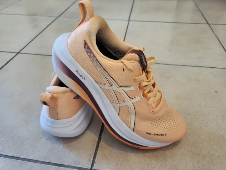 Używany Asics Gel-Ziruss bike — zdjęcie 1 z 6