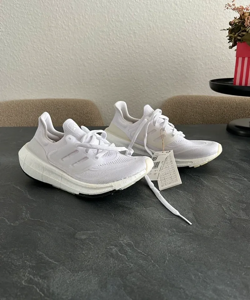 Gebrauchtes Continental Ultraboost Light Running Shoes