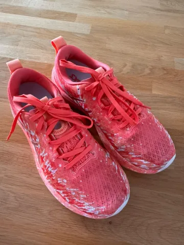 Asics Noosa Tri 16 Running Shoes usato