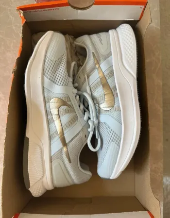 Used Nike W run swift 2 bike — image 1 of 5