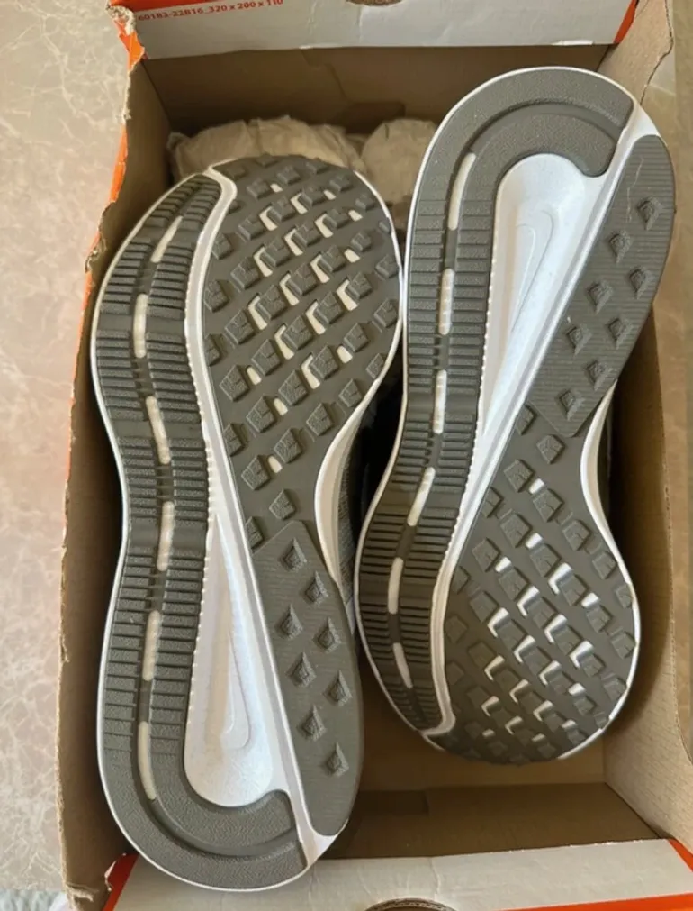 Used Nike W run swift 2 bike — image 4 of 5