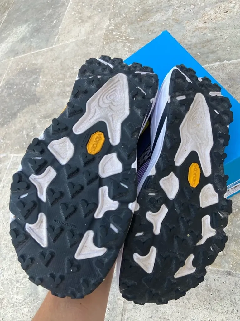 Hoka Speedgoat 7 bike usato — immagine 3 di 8