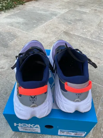 Hoka Speedgoat 7 bike usato — immagine 5 di 8