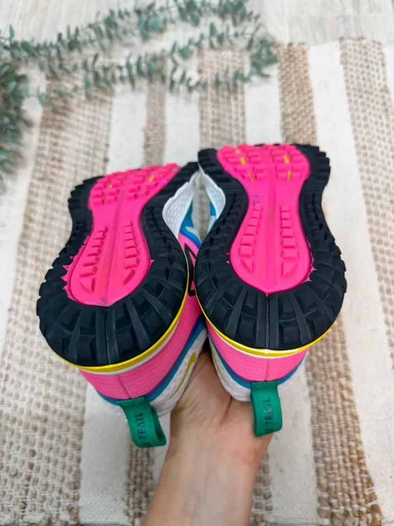 Used Nike Air Zoom Wildhorse 5 bike — image 8 of 13