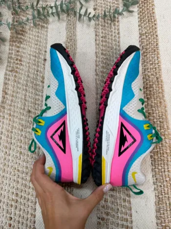 Used Nike Air Zoom Wildhorse 5 bike — image 10 of 13